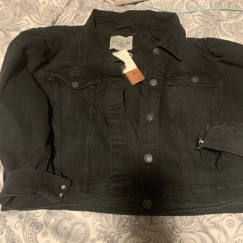 New with tags black denim jacket size large